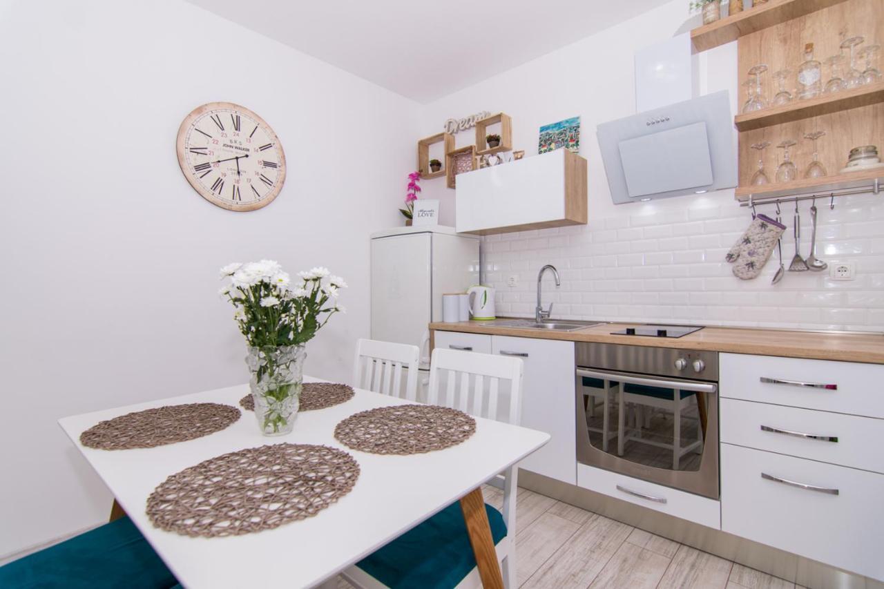 Apartman Sun Solin Apartment ภายนอก รูปภาพ